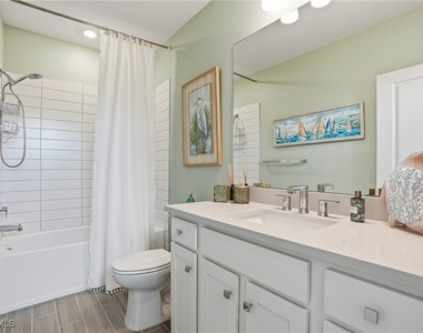 1657 Serena Avenue - Photo Thumbnail 32