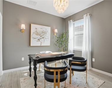 1657 Serena Avenue - Photo Thumbnail 14
