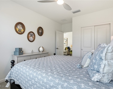 1657 Serena Avenue - Photo Thumbnail 31