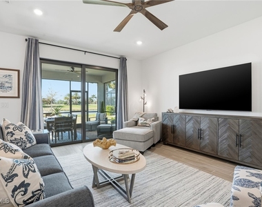 1657 Serena Avenue - Photo Thumbnail 5