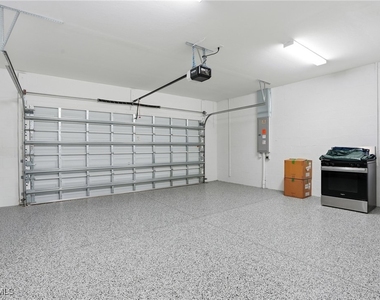 1657 Serena Avenue - Photo Thumbnail 34