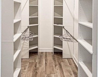 3490 Candleberry Court - Photo Thumbnail 7