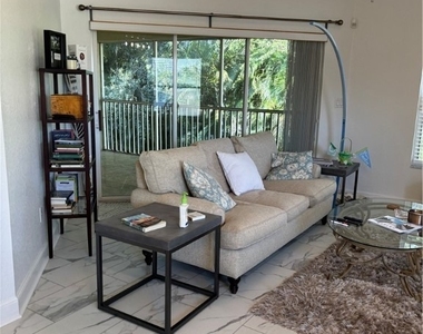 1270 Shady Rest Lane - Photo Thumbnail 11
