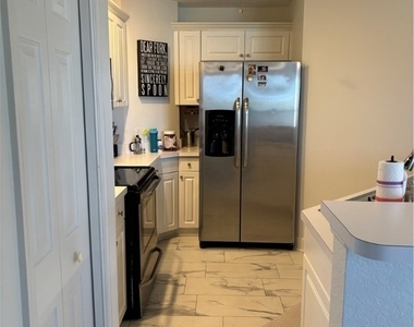 1270 Shady Rest Lane - Photo Thumbnail 7