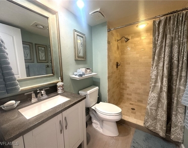 10475 Gulf Shore Drive - Photo Thumbnail 29