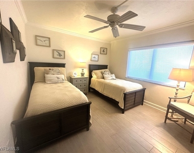 10475 Gulf Shore Drive - Photo Thumbnail 27