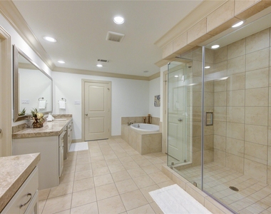 13606 Teal Bluff Lane - Photo Thumbnail 33