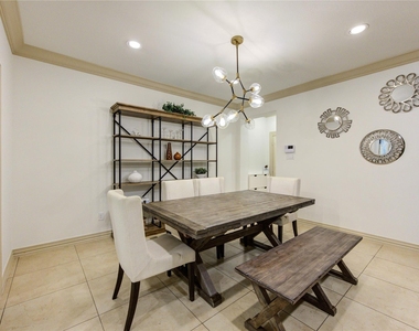 13606 Teal Bluff Lane - Photo Thumbnail 14