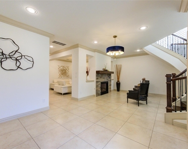 13606 Teal Bluff Lane - Photo Thumbnail 8