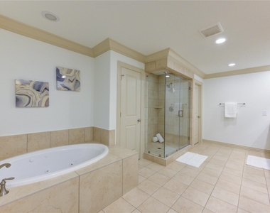 13606 Teal Bluff Lane - Photo Thumbnail 35