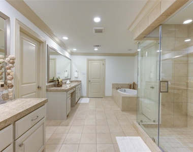 13606 Teal Bluff Lane - Photo Thumbnail 34
