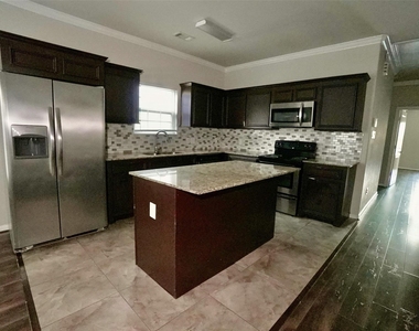 2523 Kirk Street - Photo Thumbnail 3