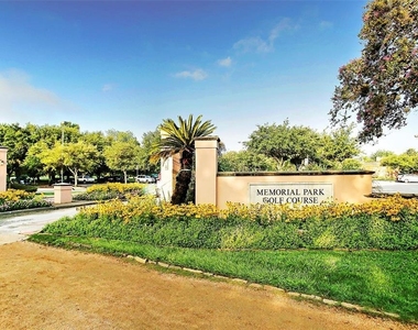3824 Centerplaza Drive - Photo Thumbnail 14