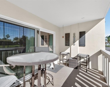 1200 N Shore Drive Ne - Photo Thumbnail 6
