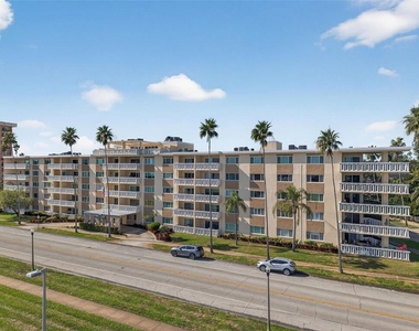 1200 N Shore Drive Ne - Photo Thumbnail 42