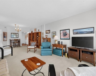 1200 N Shore Drive Ne - Photo Thumbnail 11