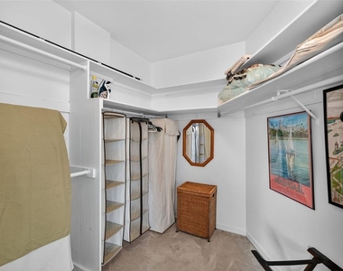 1200 N Shore Drive Ne - Photo Thumbnail 21