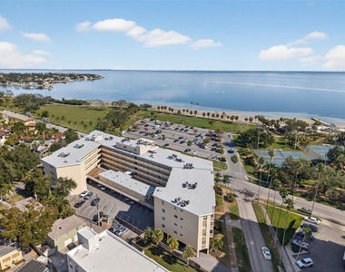 1200 N Shore Drive Ne - Photo Thumbnail 2