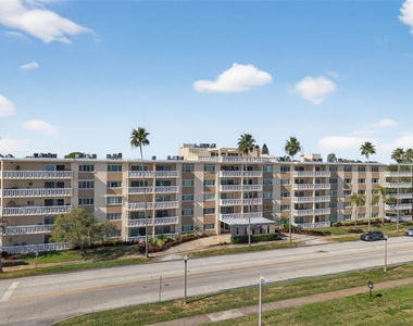 1200 N Shore Drive Ne - Photo Thumbnail 45