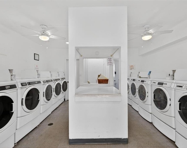 1200 N Shore Drive Ne - Photo Thumbnail 38