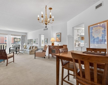 1200 N Shore Drive Ne - Photo Thumbnail 13