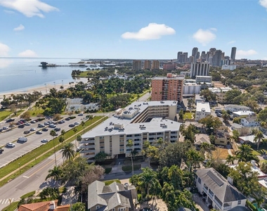 1200 N Shore Drive Ne - Photo Thumbnail 54
