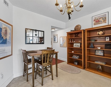 1200 N Shore Drive Ne - Photo Thumbnail 12