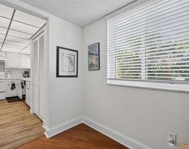 1200 N Shore Drive Ne - Photo Thumbnail 29
