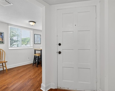 1200 N Shore Drive Ne - Photo Thumbnail 32