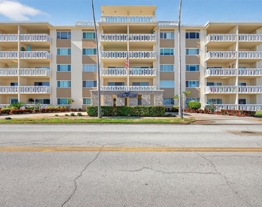1200 N Shore Drive Ne - Photo Thumbnail 41