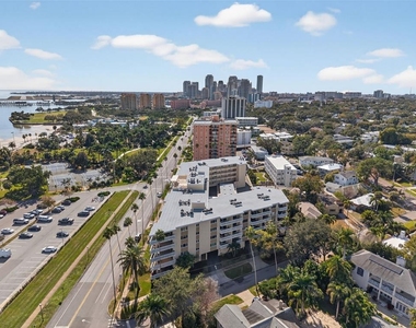 1200 N Shore Drive Ne - Photo Thumbnail 55