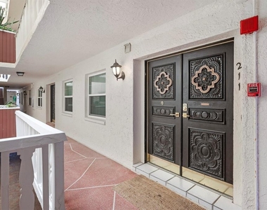 2900 Gulf Boulevard - Photo Thumbnail 31