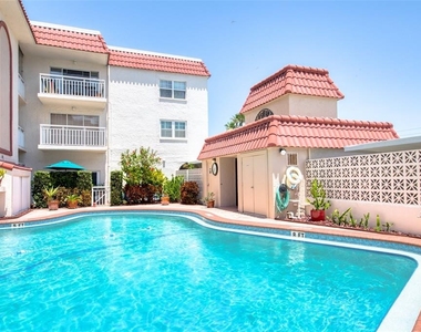 2900 Gulf Boulevard - Photo Thumbnail 39