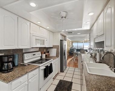 2900 Gulf Boulevard - Photo Thumbnail 16