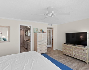 2900 Gulf Boulevard - Photo Thumbnail 24