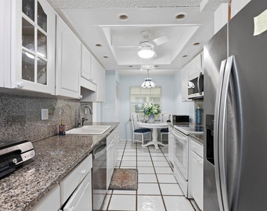 2900 Gulf Boulevard - Photo Thumbnail 20
