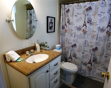 957 Florida Parkway - Photo Thumbnail 19