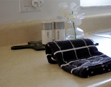 957 Florida Parkway - Photo Thumbnail 8