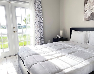 957 Florida Parkway - Photo Thumbnail 23
