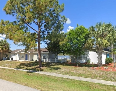 957 Florida Parkway - Photo Thumbnail 1