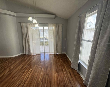 205 Nicholson Drive - Photo Thumbnail 9