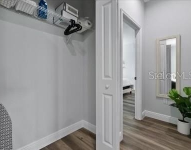12005 Helicon Avenue - Photo Thumbnail 26