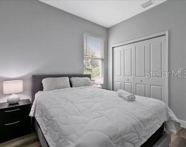12005 Helicon Avenue - Photo Thumbnail 25