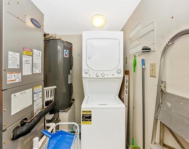 5219 Lake Village Drive - Photo Thumbnail 7