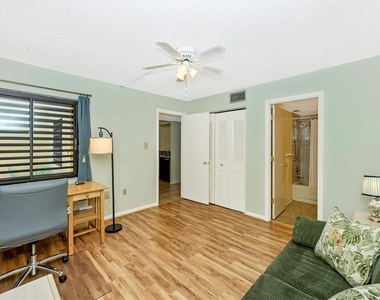 5219 Lake Village Drive - Photo Thumbnail 6