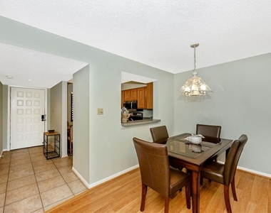 5219 Lake Village Drive - Photo Thumbnail 18