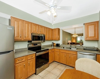 5219 Lake Village Drive - Photo Thumbnail 14