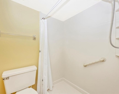 5219 Lake Village Drive - Photo Thumbnail 27