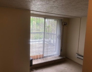 18 Haberman Ave - Photo Thumbnail 12