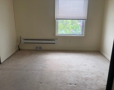18 Haberman Ave - Photo Thumbnail 1